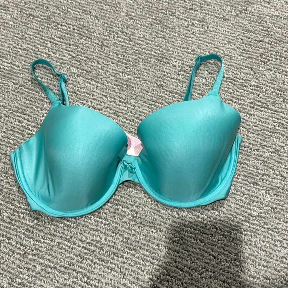Victoria’s Secret bra